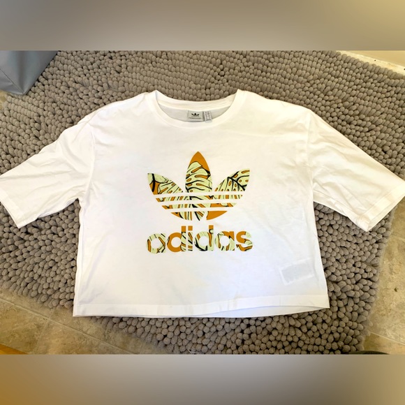 Unique adidas t shirt crop top - Picture 1 of 3